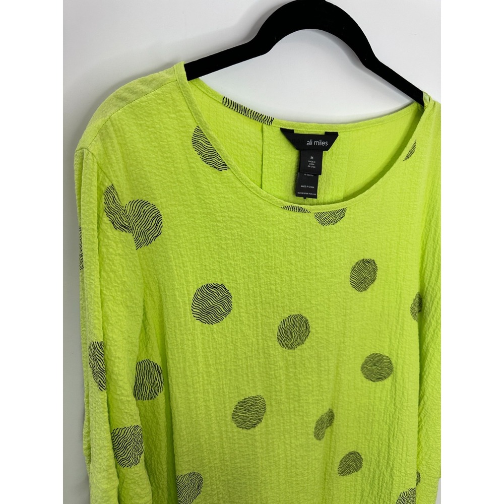 Ali Miles Neon Green Polka Dot Crinkle Textured 3/4 Bell Sleeve Tunic Top Medium - Picture 5 of 14